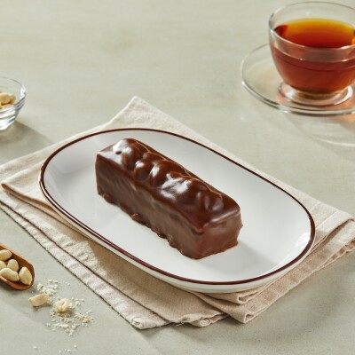Snickers Cake